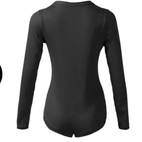 New black romper - Picture 3 of 7